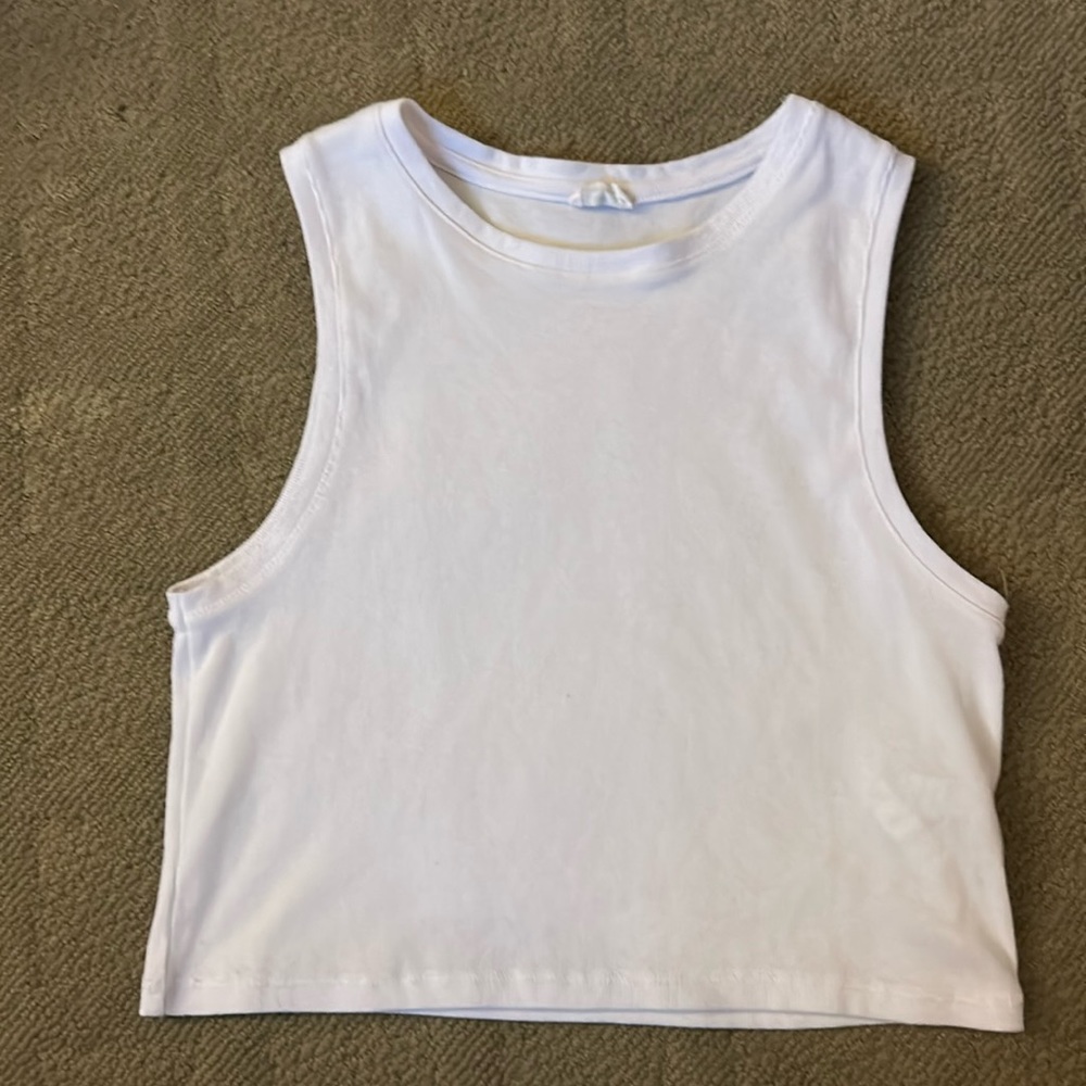 White COTTON ON Sleeveless Crop Top